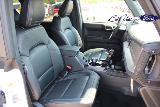 2025 Ford Bronco Outer Banks photo 7