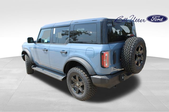 2025 Ford Bronco Outer Banks photo 3