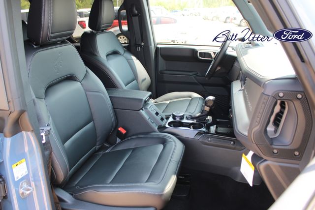2025 Ford Bronco Outer Banks photo 6