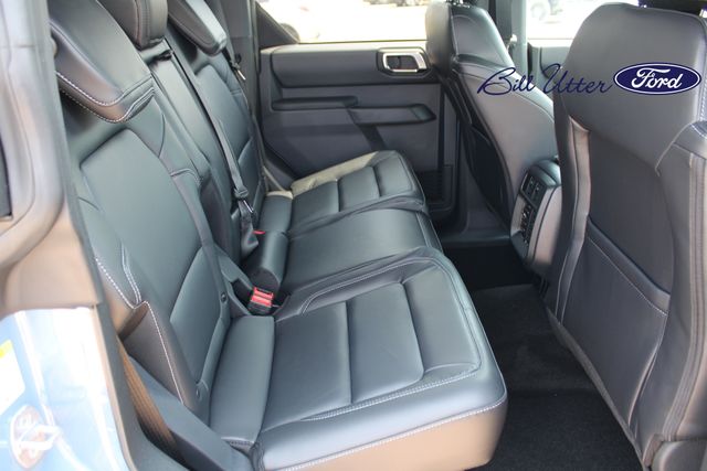 2025 Ford Bronco Outer Banks photo 8