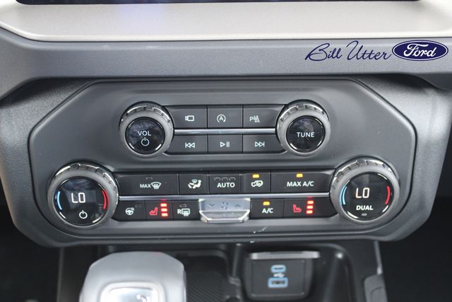 2025 Ford Bronco Outer Banks photo 12