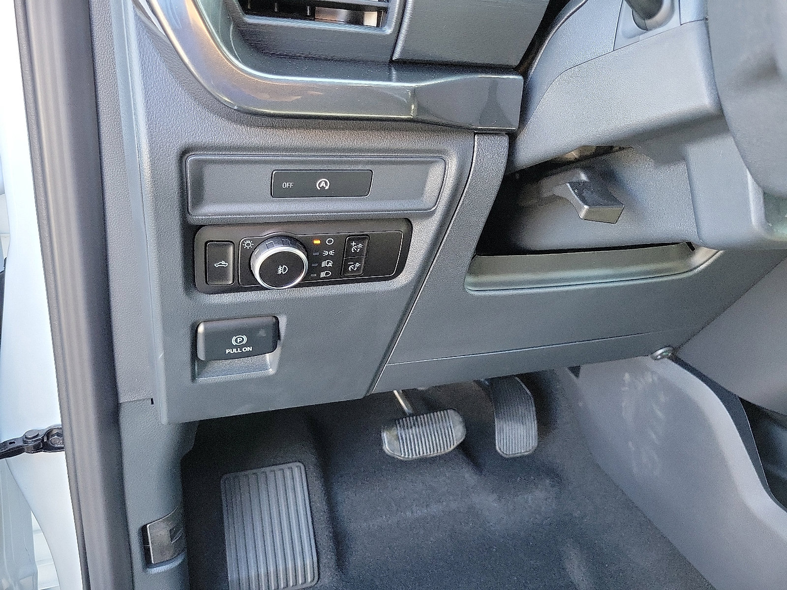2025 Ford F-150 STX photo 8