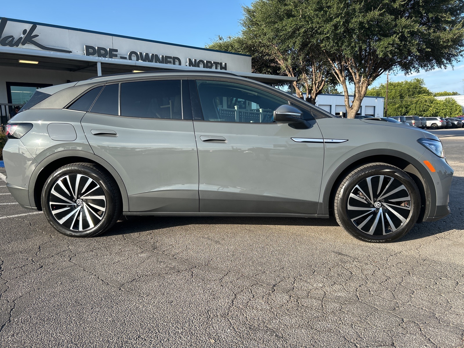 Used 2024 Volkswagen ID.4 S with VIN 1V25MPE8XRC004732 for sale in San Antonio, TX