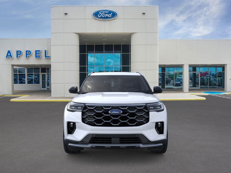 2025 Ford Explorer Platinum photo 4