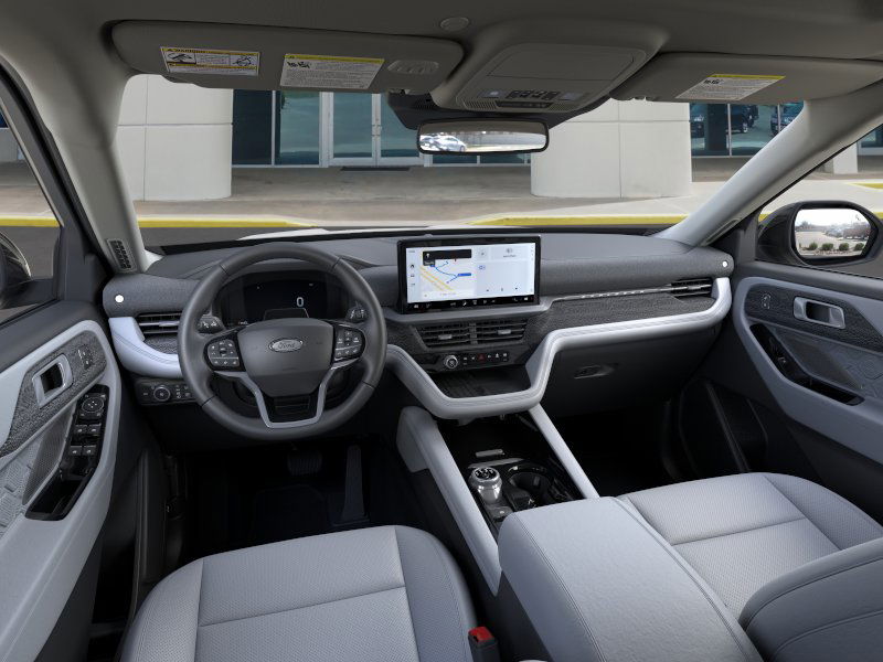 2025 Ford Explorer Platinum photo 6