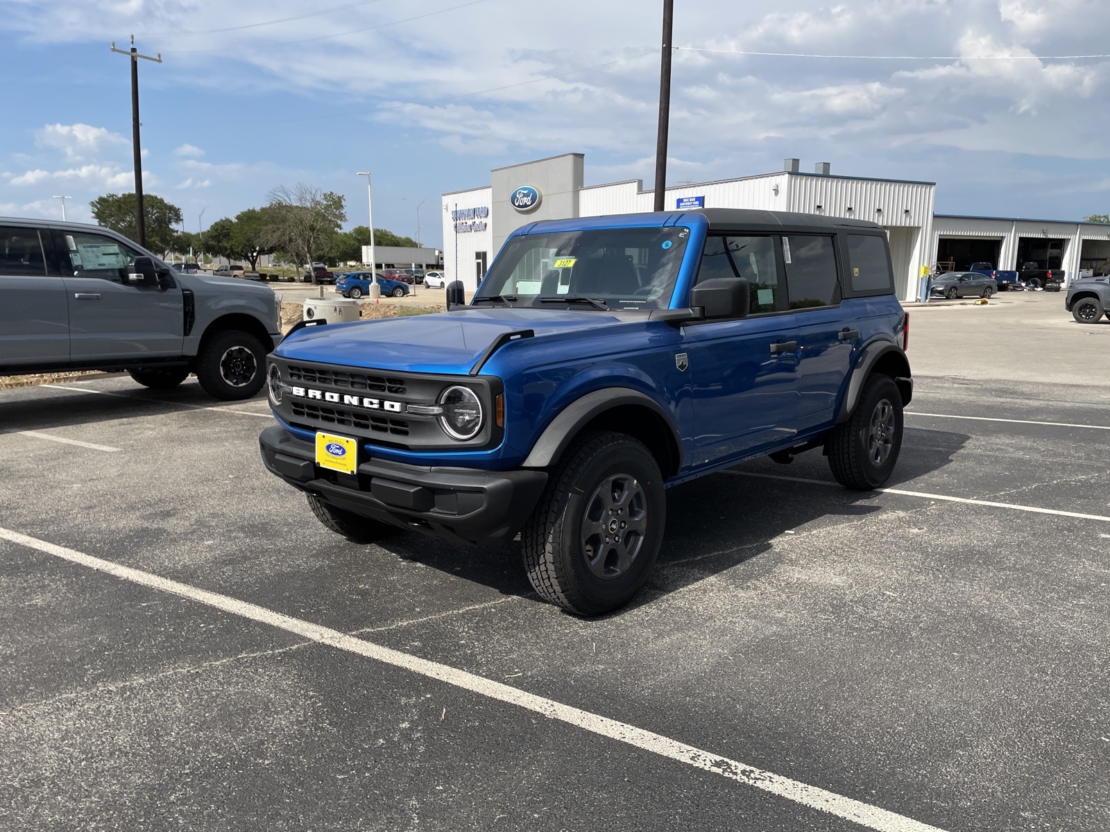 2025 Ford Bronco 4-Door Big Bend's photo