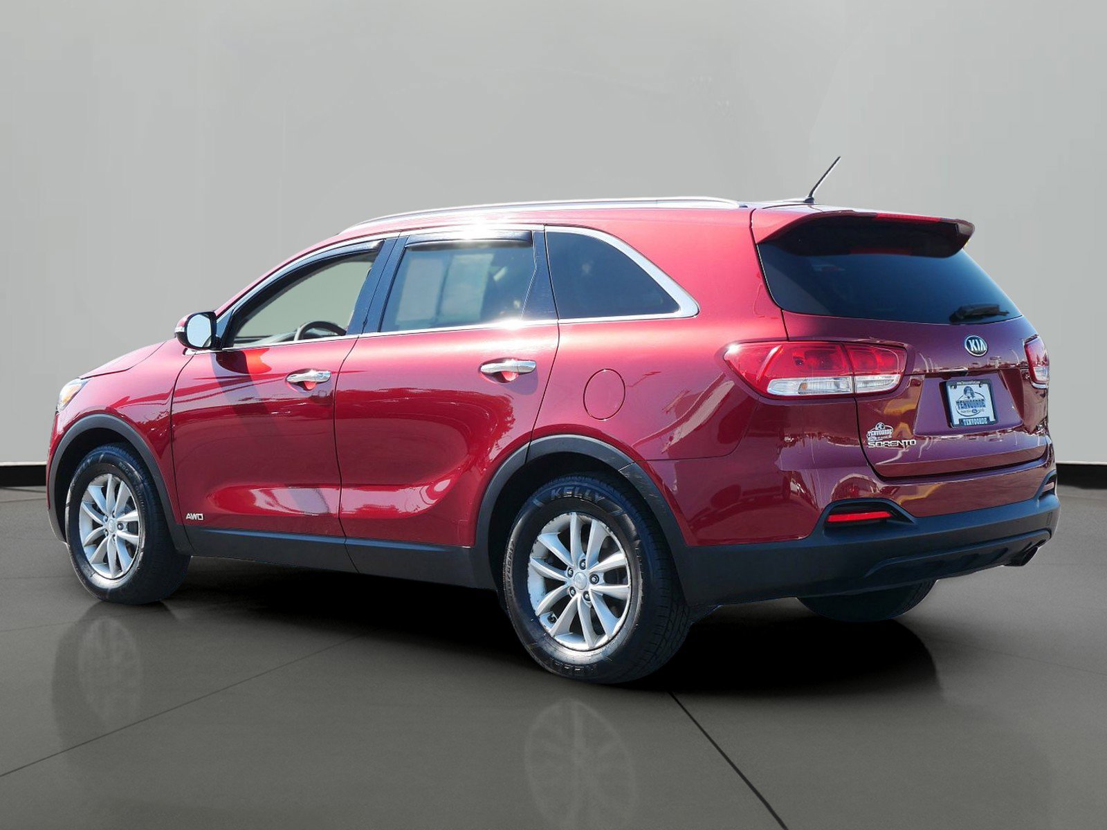 Used 2017 Kia Sorento LX with VIN 5XYPGDA52HG188229 for sale in St. Cloud, Minnesota