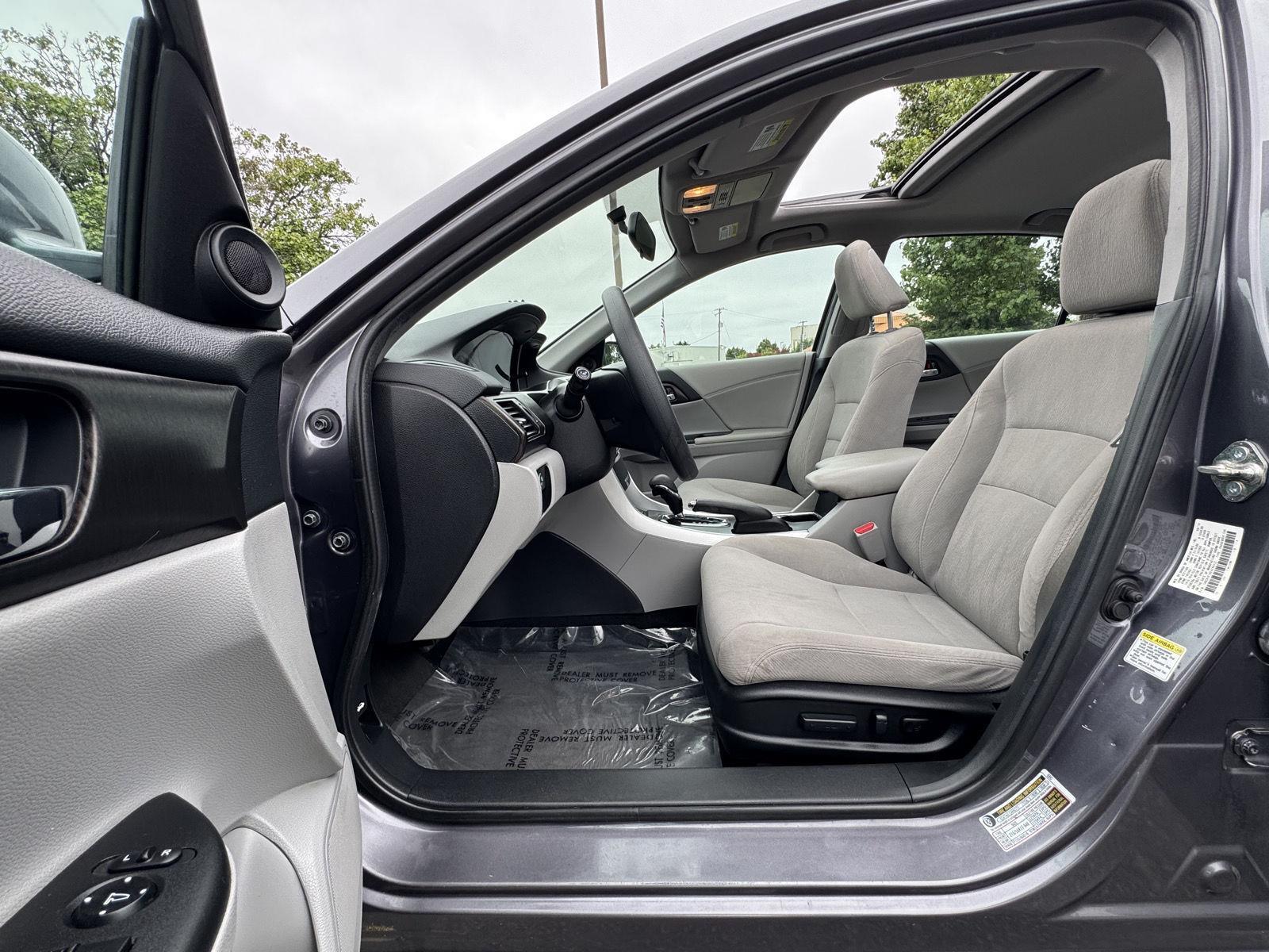 2014 Honda Accord EX photo 11