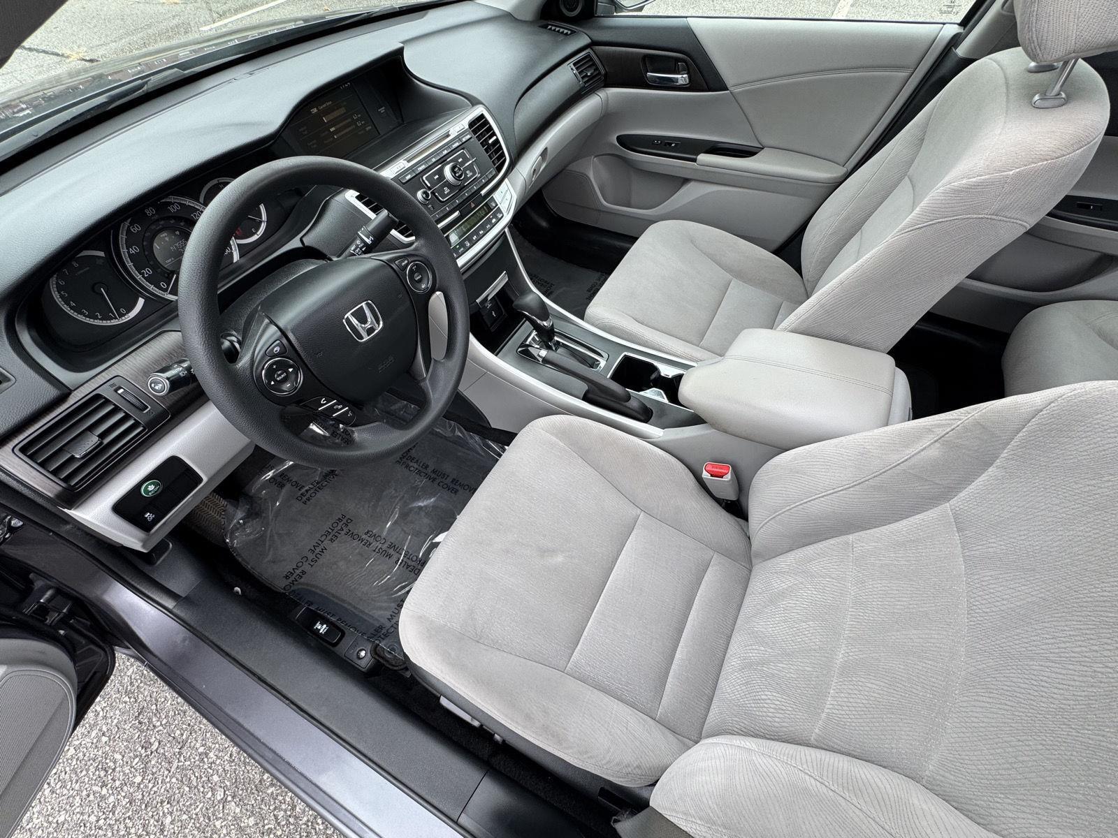 2014 Honda Accord EX photo 12