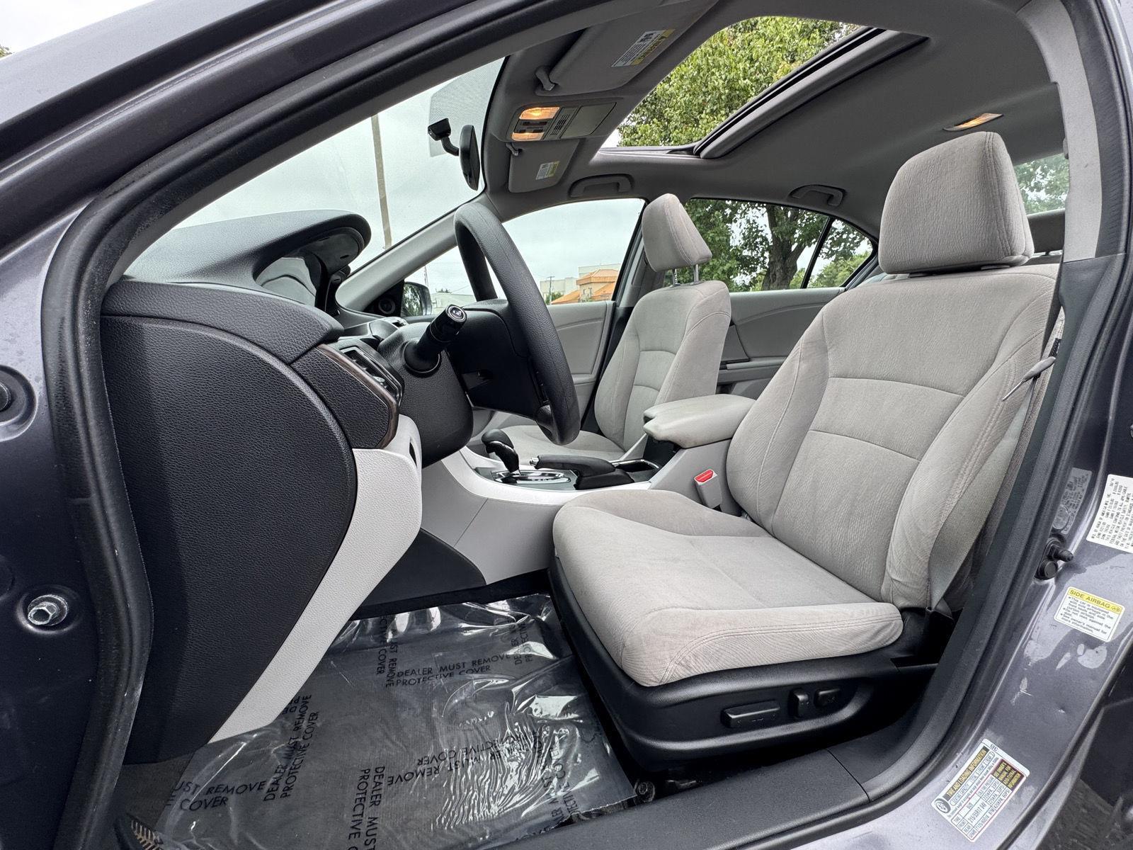 2014 Honda Accord EX photo 13