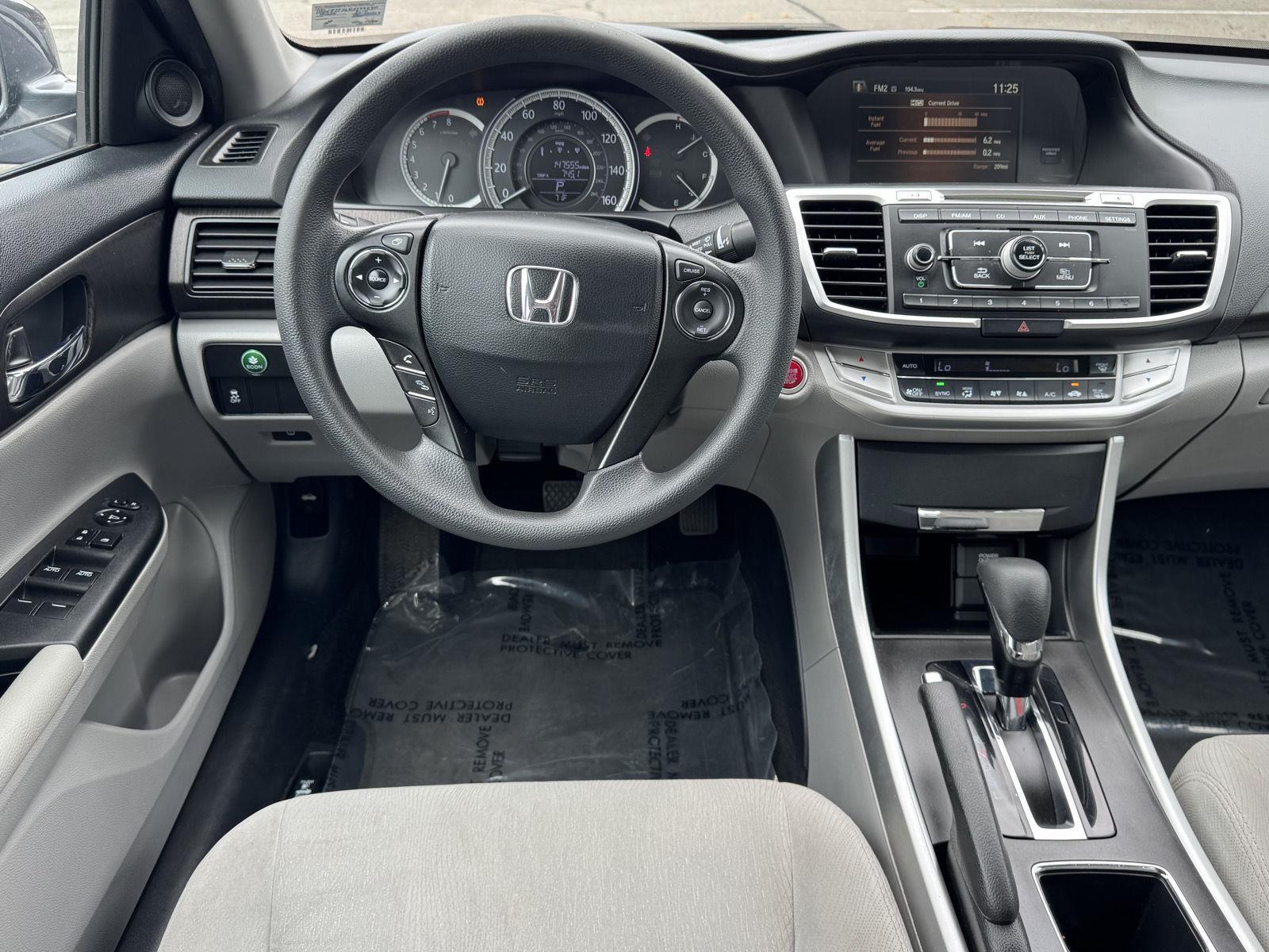 2014 Honda Accord EX photo 14