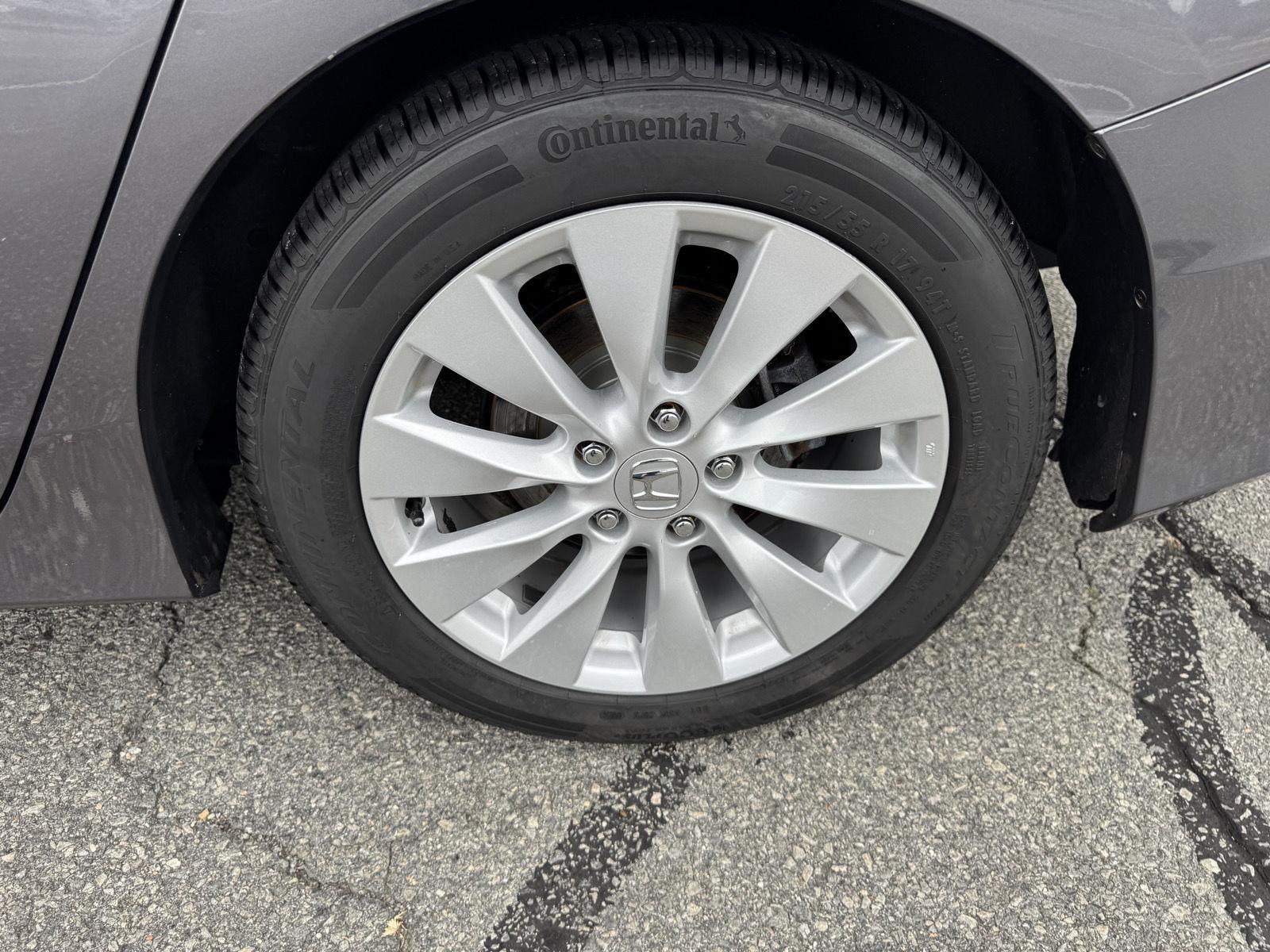 2014 Honda Accord EX photo 24