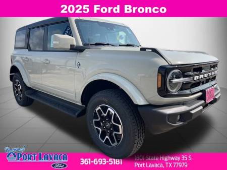 2025 Ford Bronco Outer Banks