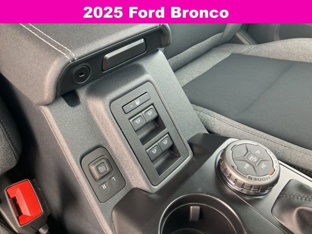 2025 Ford Bronco Big Bend photo 10