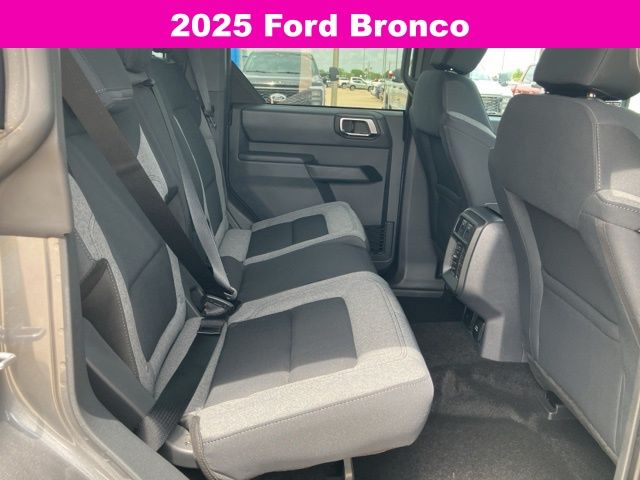 2025 Ford Bronco Big Bend photo 12