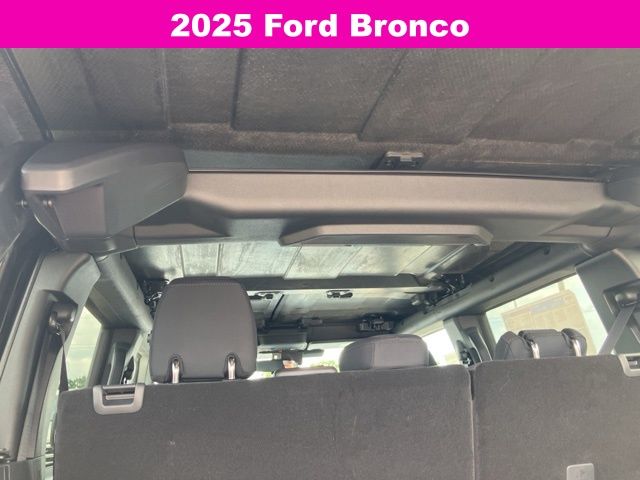 2025 Ford Bronco Big Bend photo 16