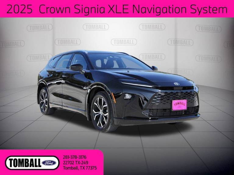2025 Toyota Crown Signia XLE