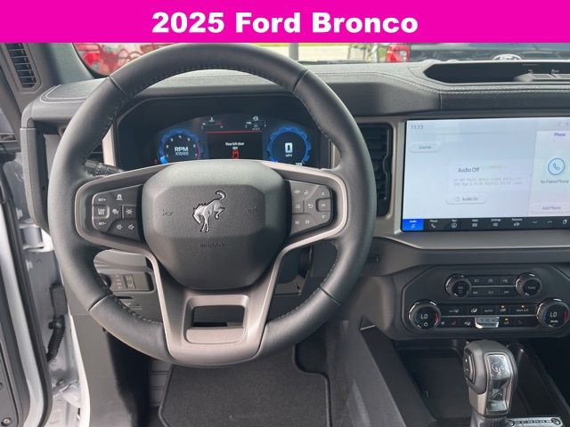 2025 Ford Bronco Outer Banks photo 19