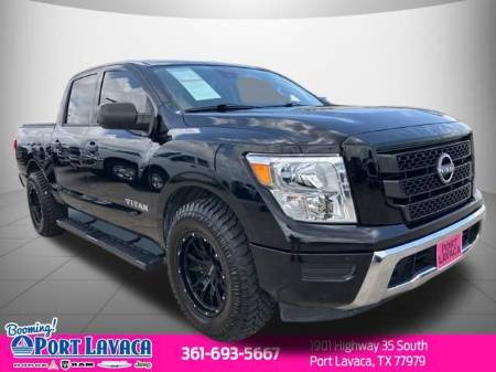 2023 Nissan Titan SV