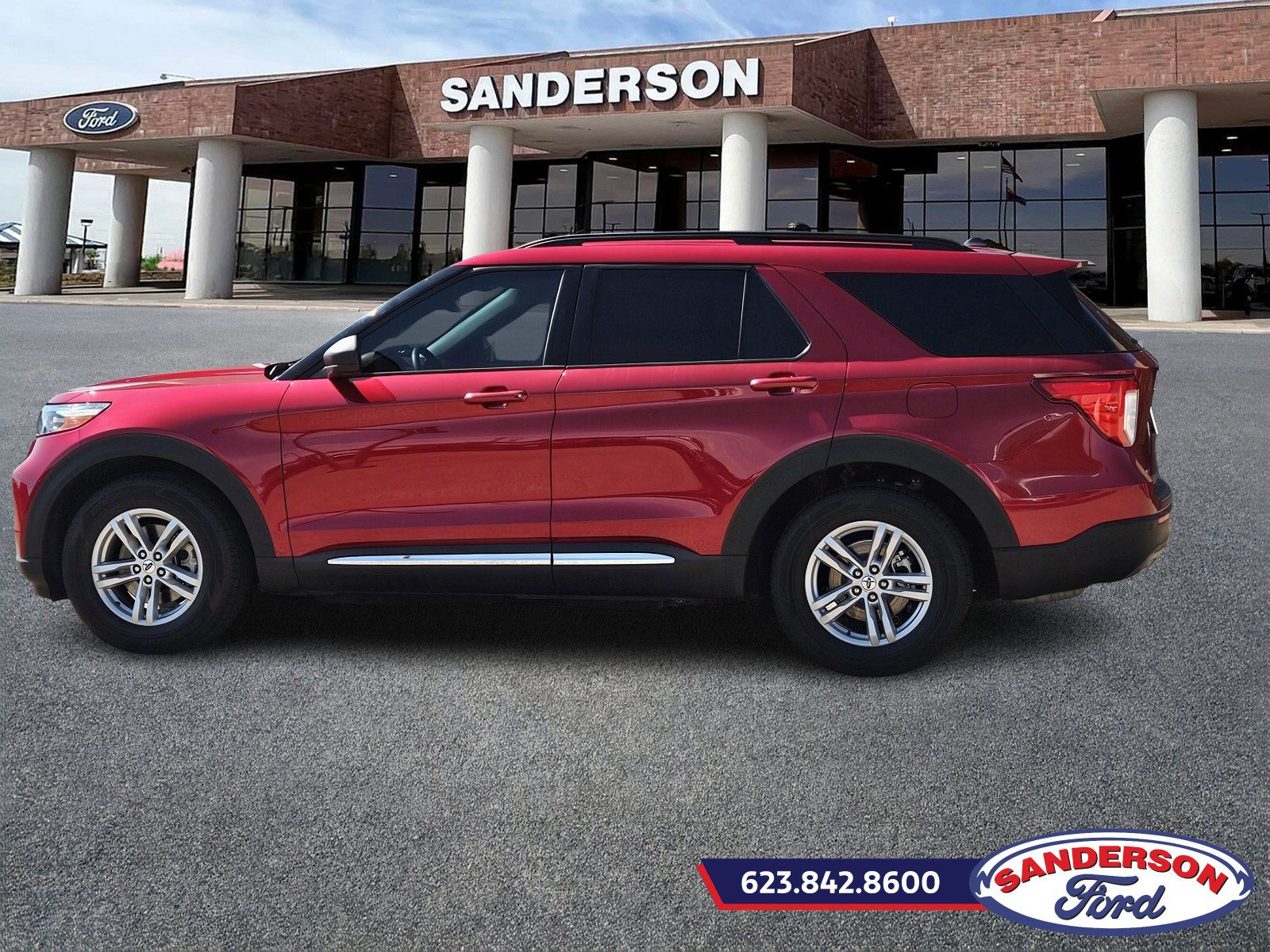 2021 Ford Explorer XLT photo 5