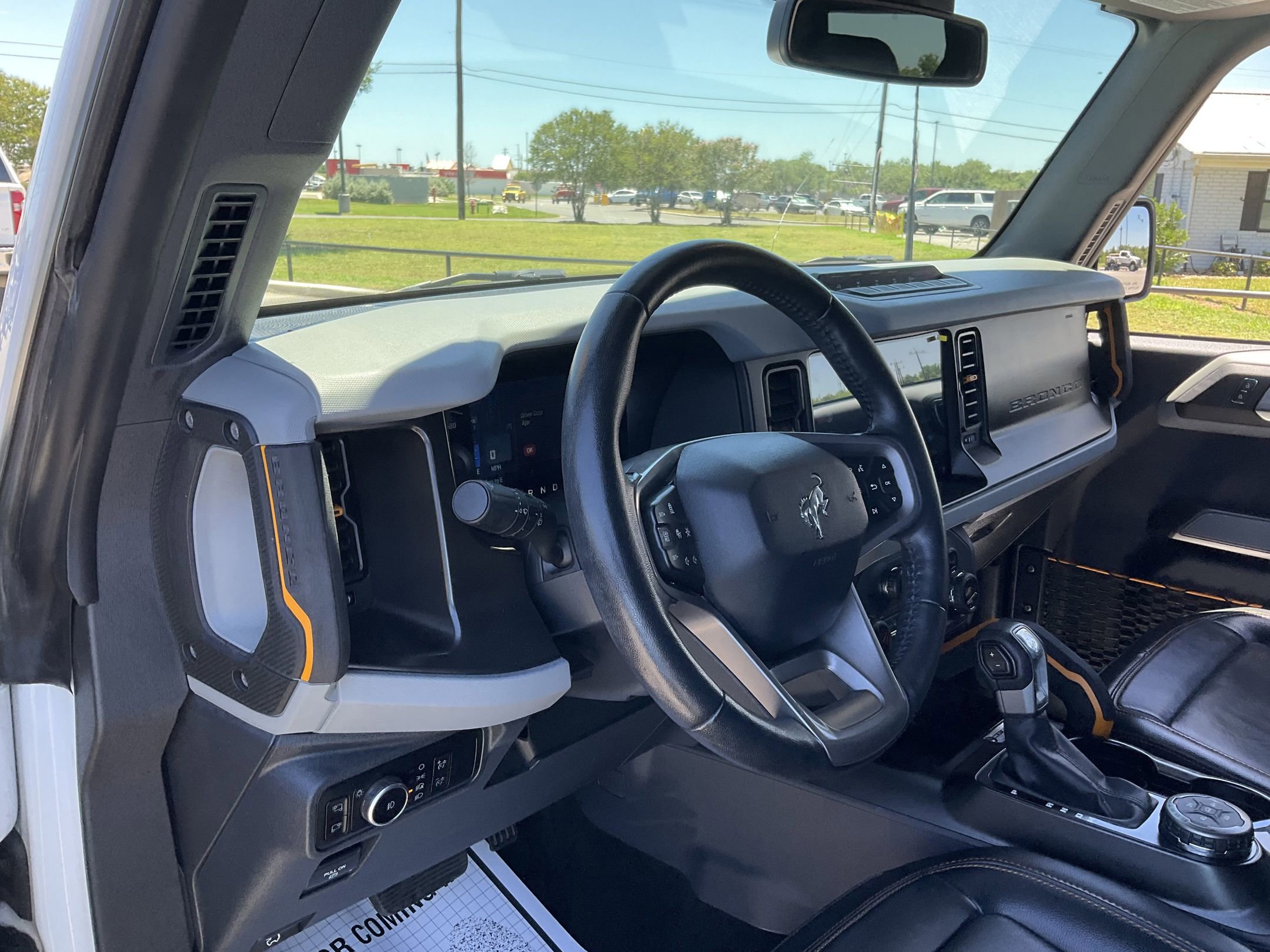 2025 Ford Bronco Badlands photo 6