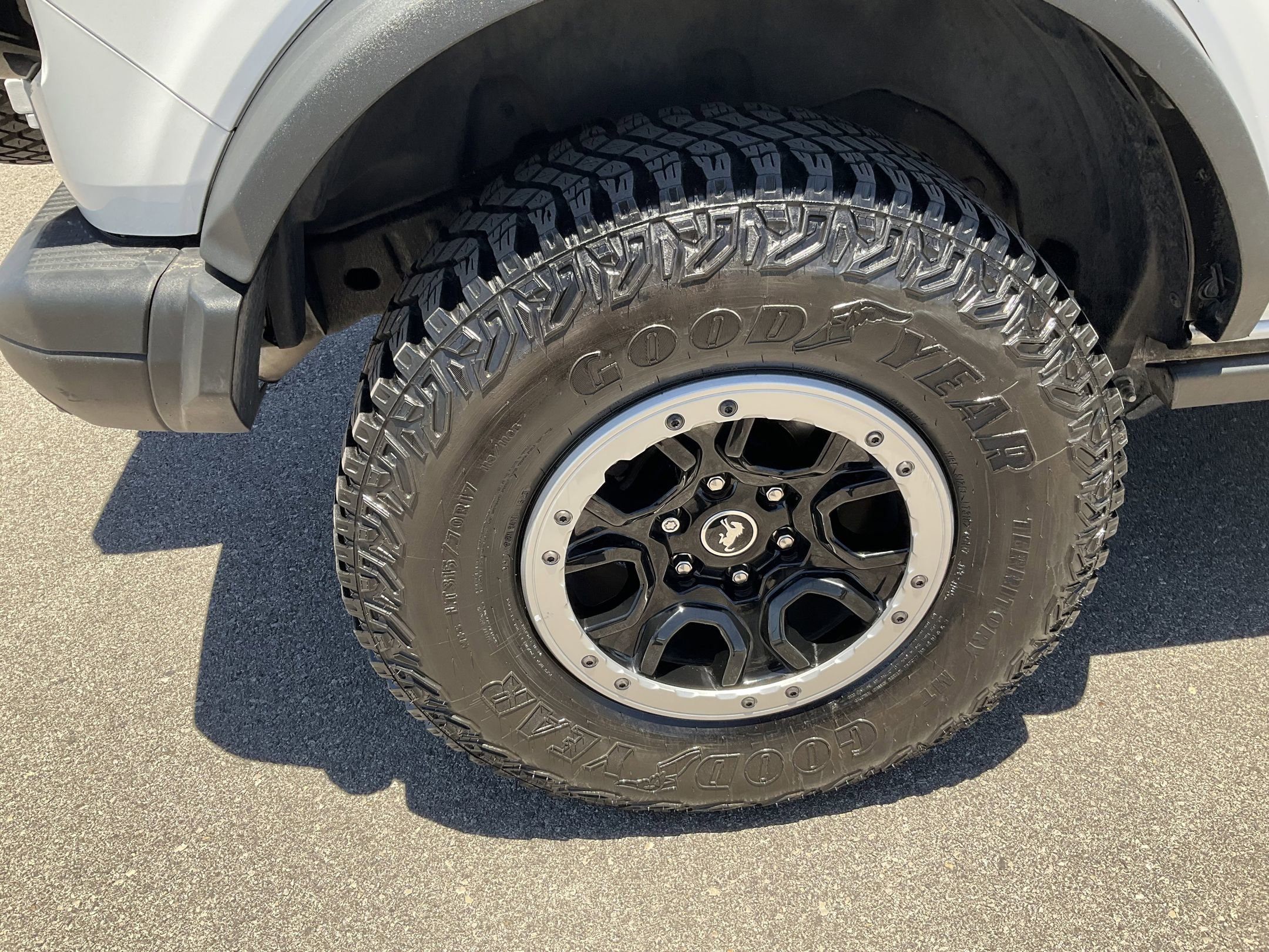 2025 Ford Bronco Badlands photo 16