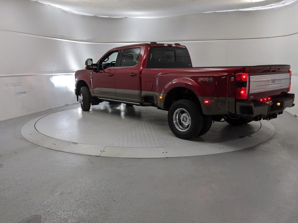2026 Ford F-350 King Ranch photo 4