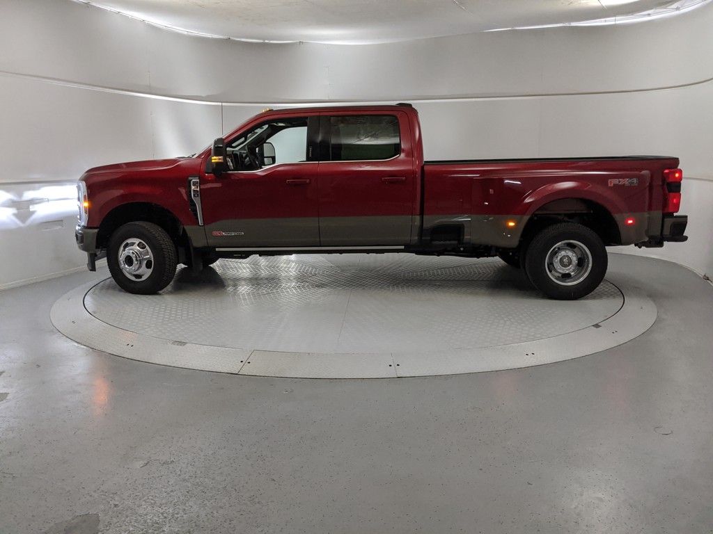 2026 Ford F-350 King Ranch photo 5