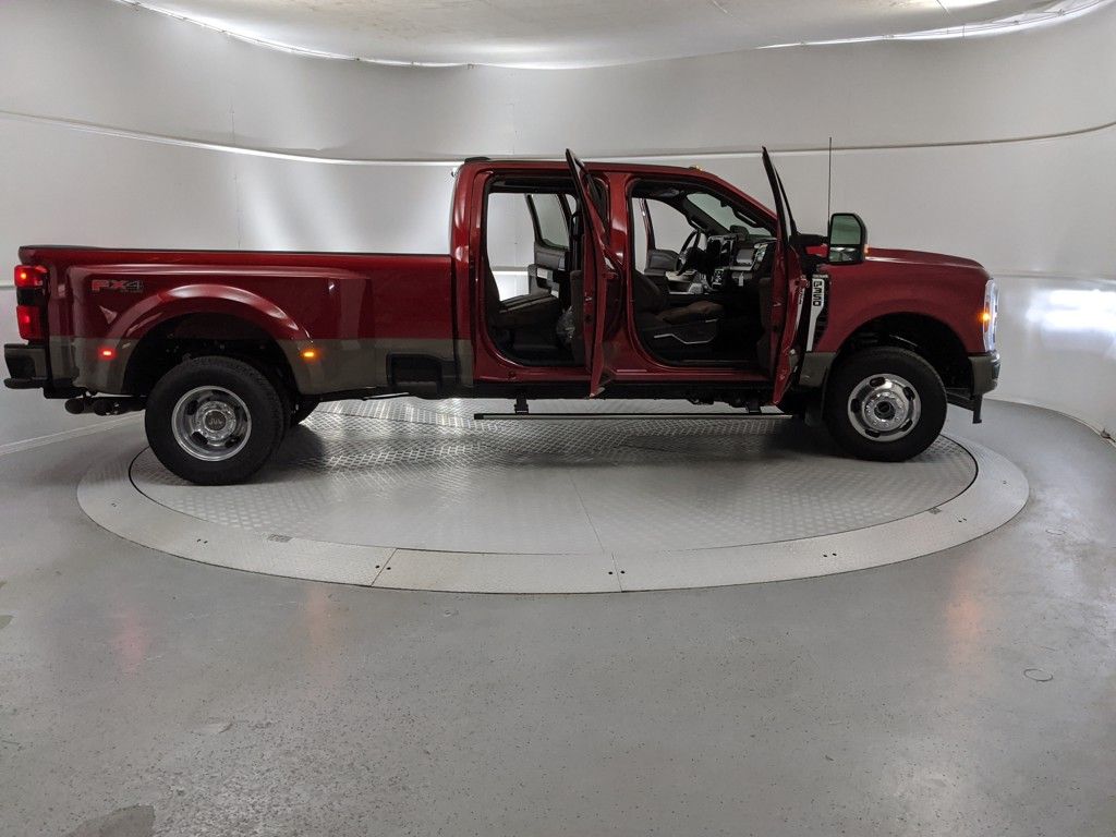 2026 Ford F-350 King Ranch photo 8