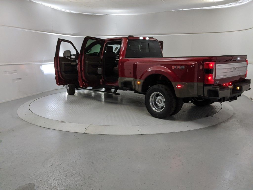 2026 Ford F-350 King Ranch photo 10