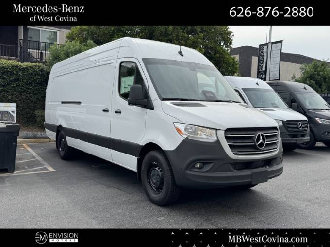 2025 Mercedes-Benz Sprinter Cargo Van Cargo 170 WB