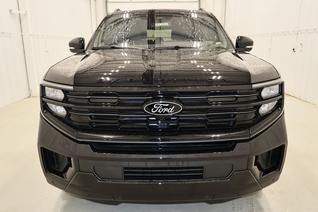 2025 Ford Expedition MAX Platinum photo 3