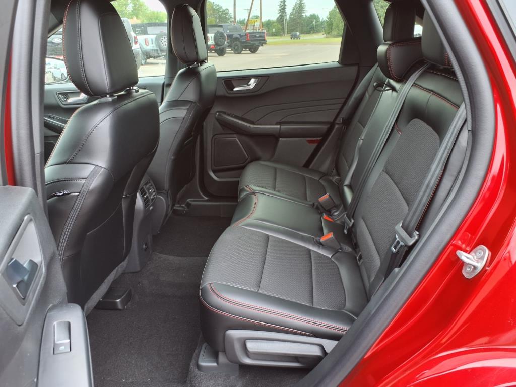 2025 Ford Escape Hybrid ST-Line Select photo 6