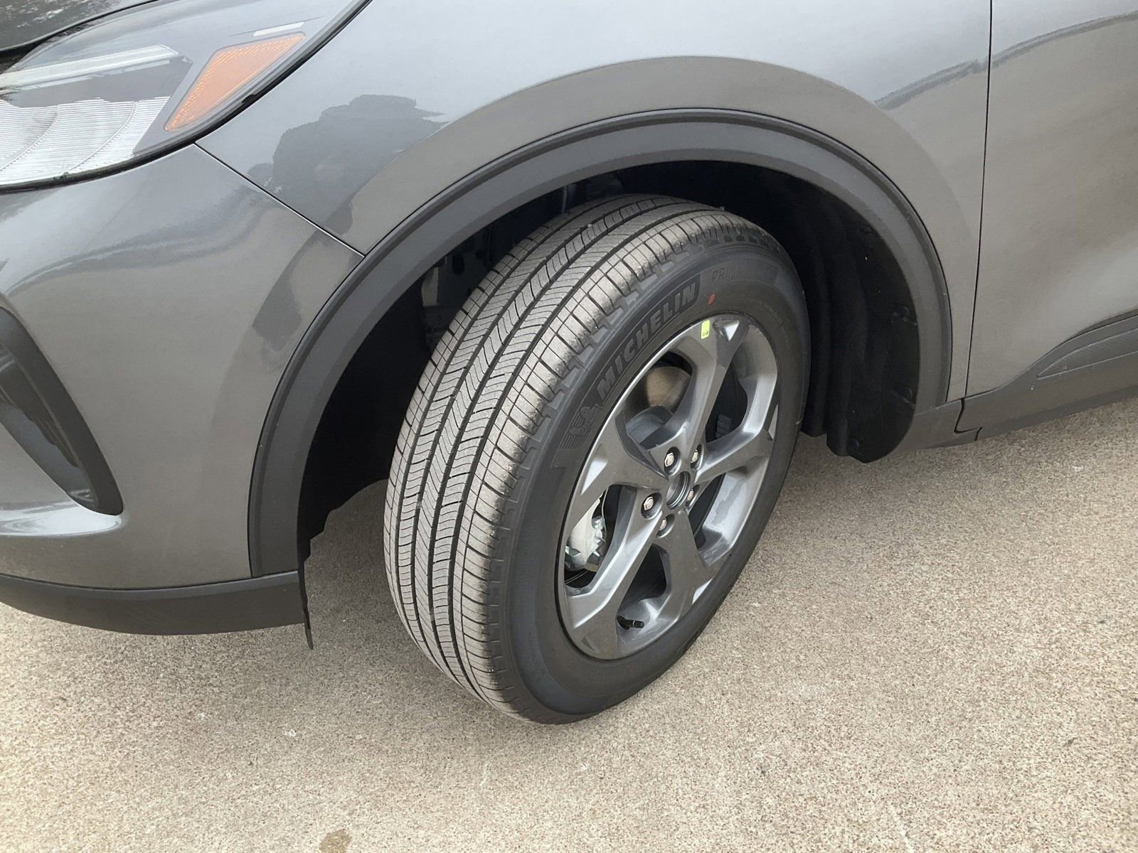 2025 Ford Escape ST-Line photo 19