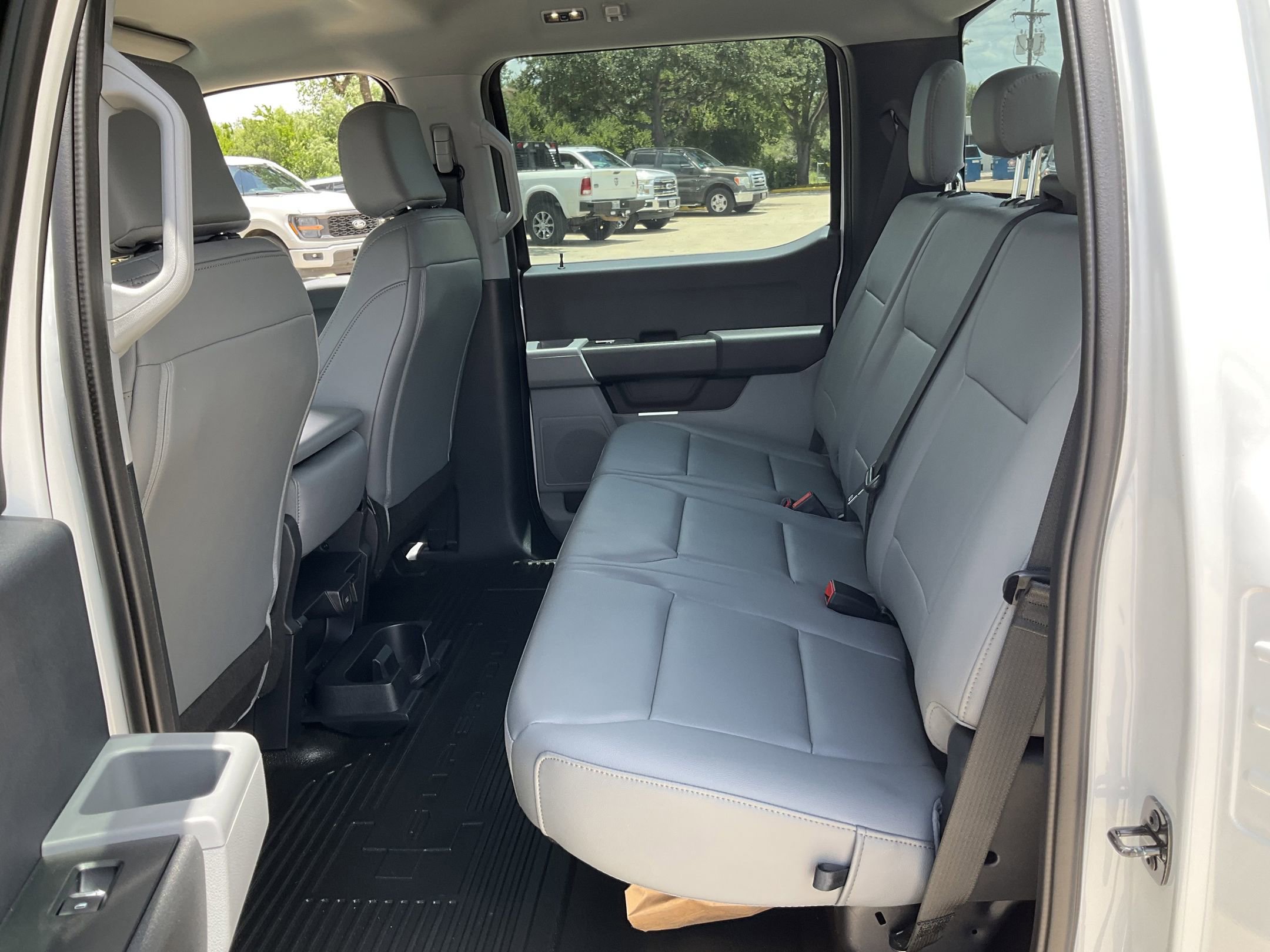 2025 Ford F-350 XL photo 7
