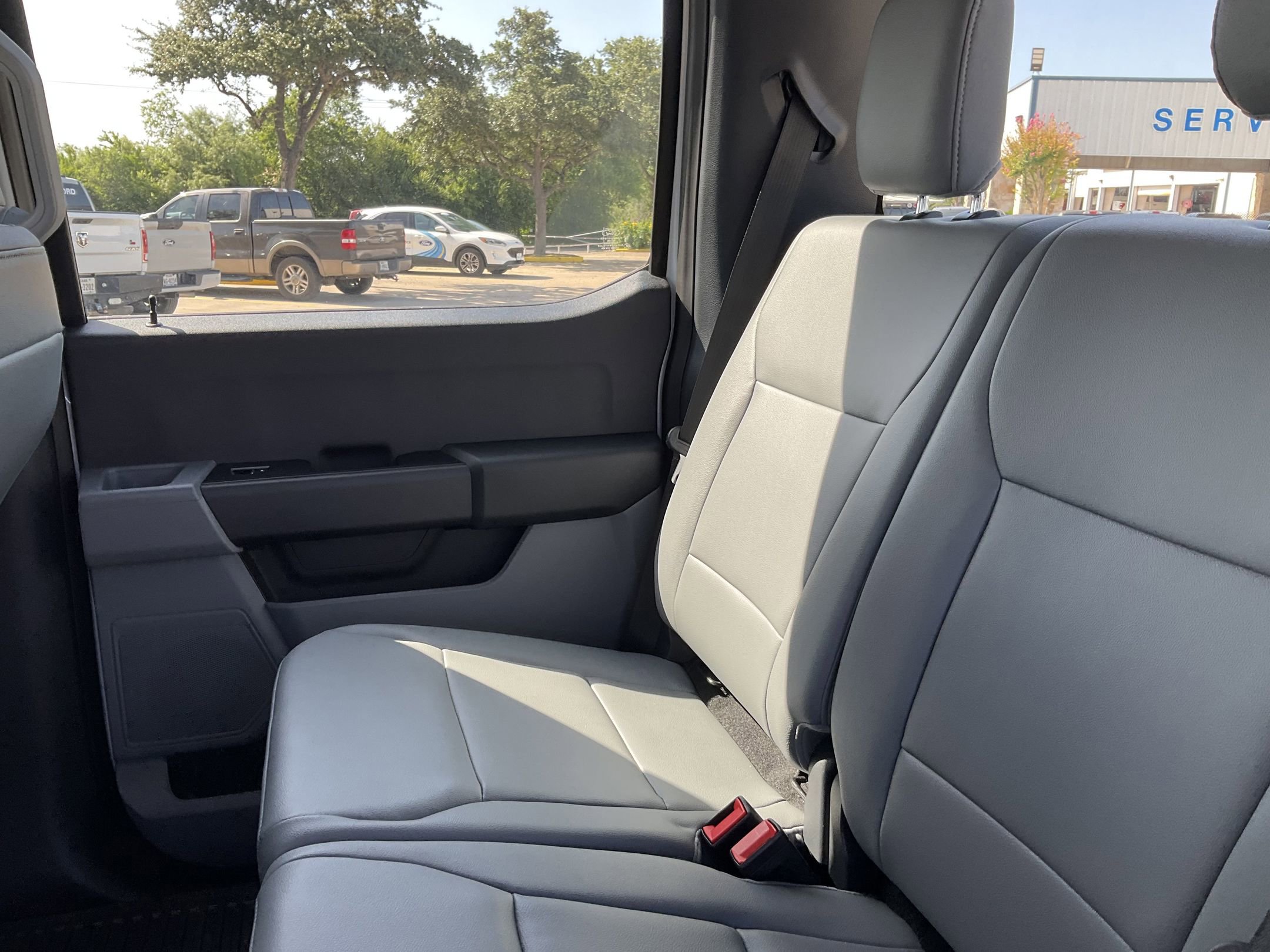 2025 Ford F-350 XL photo 6