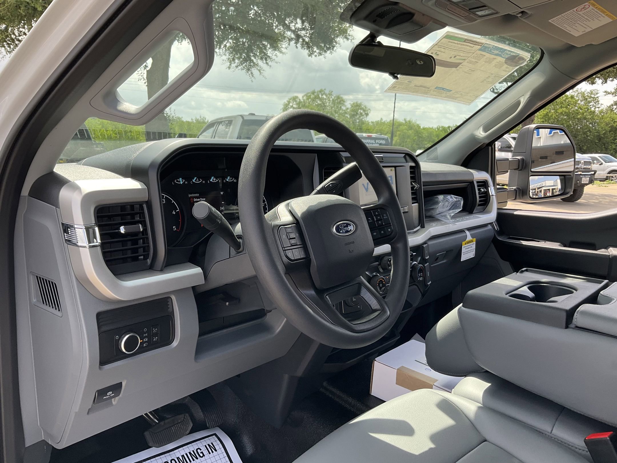 2025 Ford F-350 XL photo 3