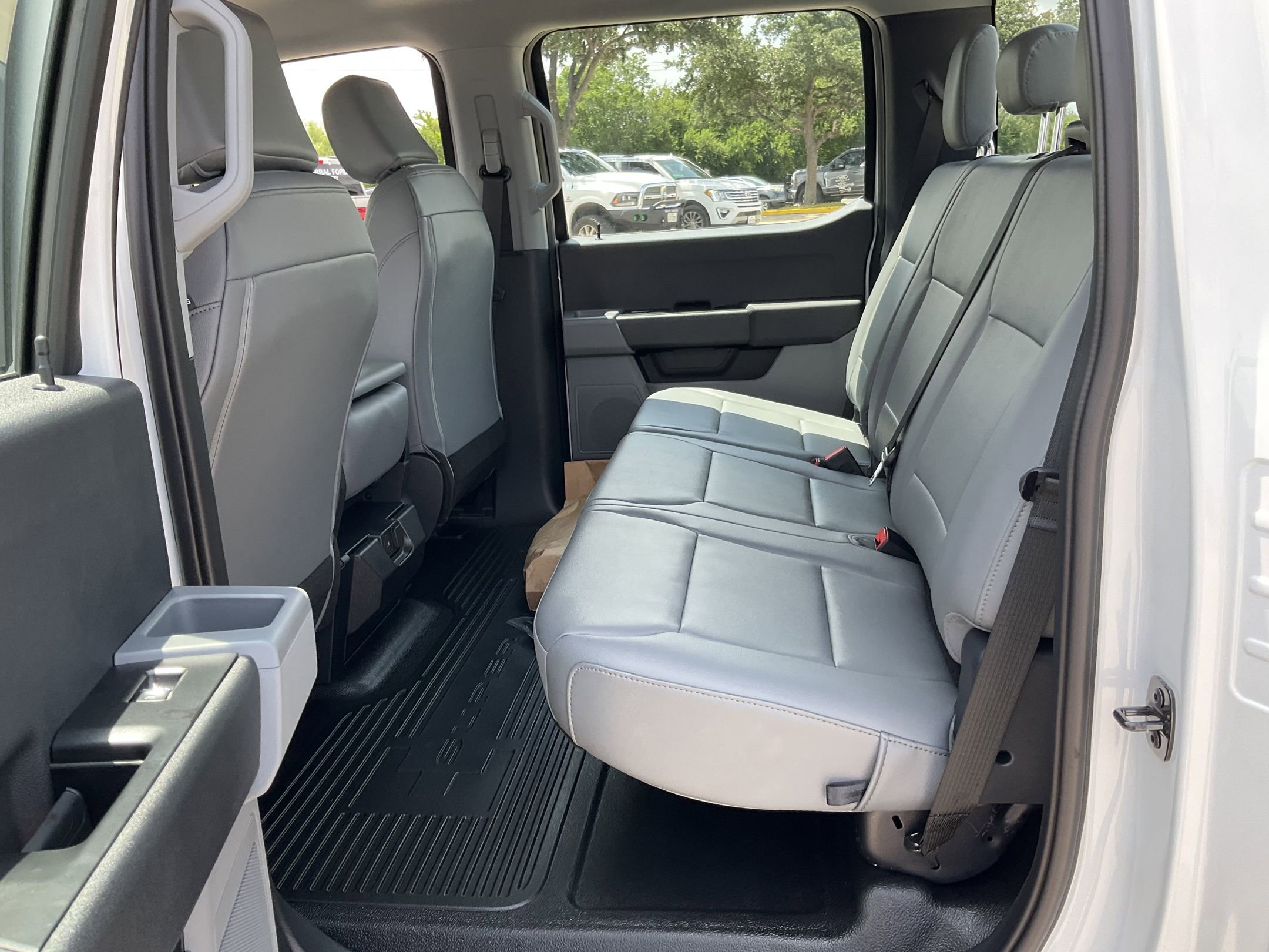 2025 Ford F-350 XL photo 6