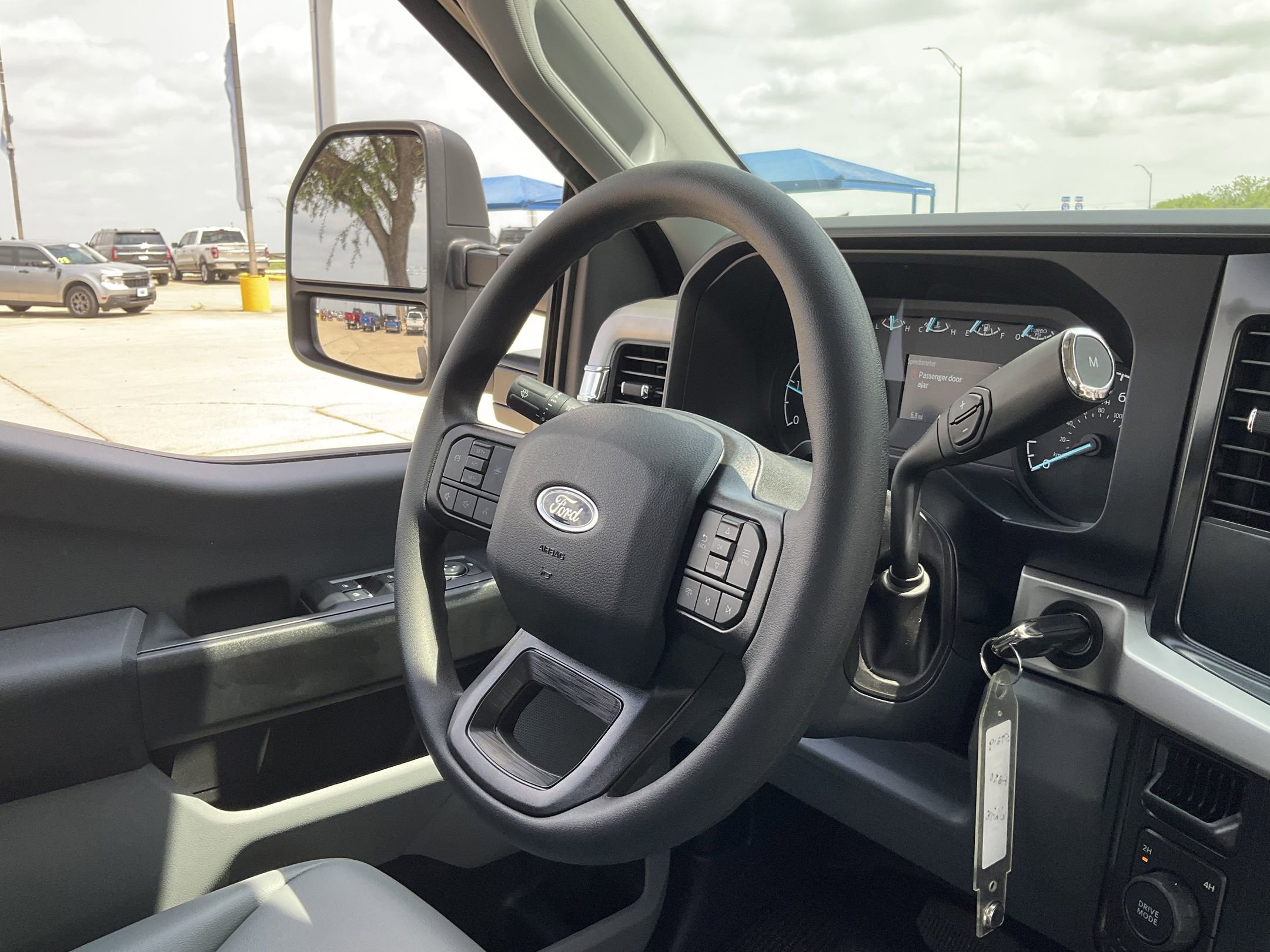 2025 Ford F-350 XL photo 17