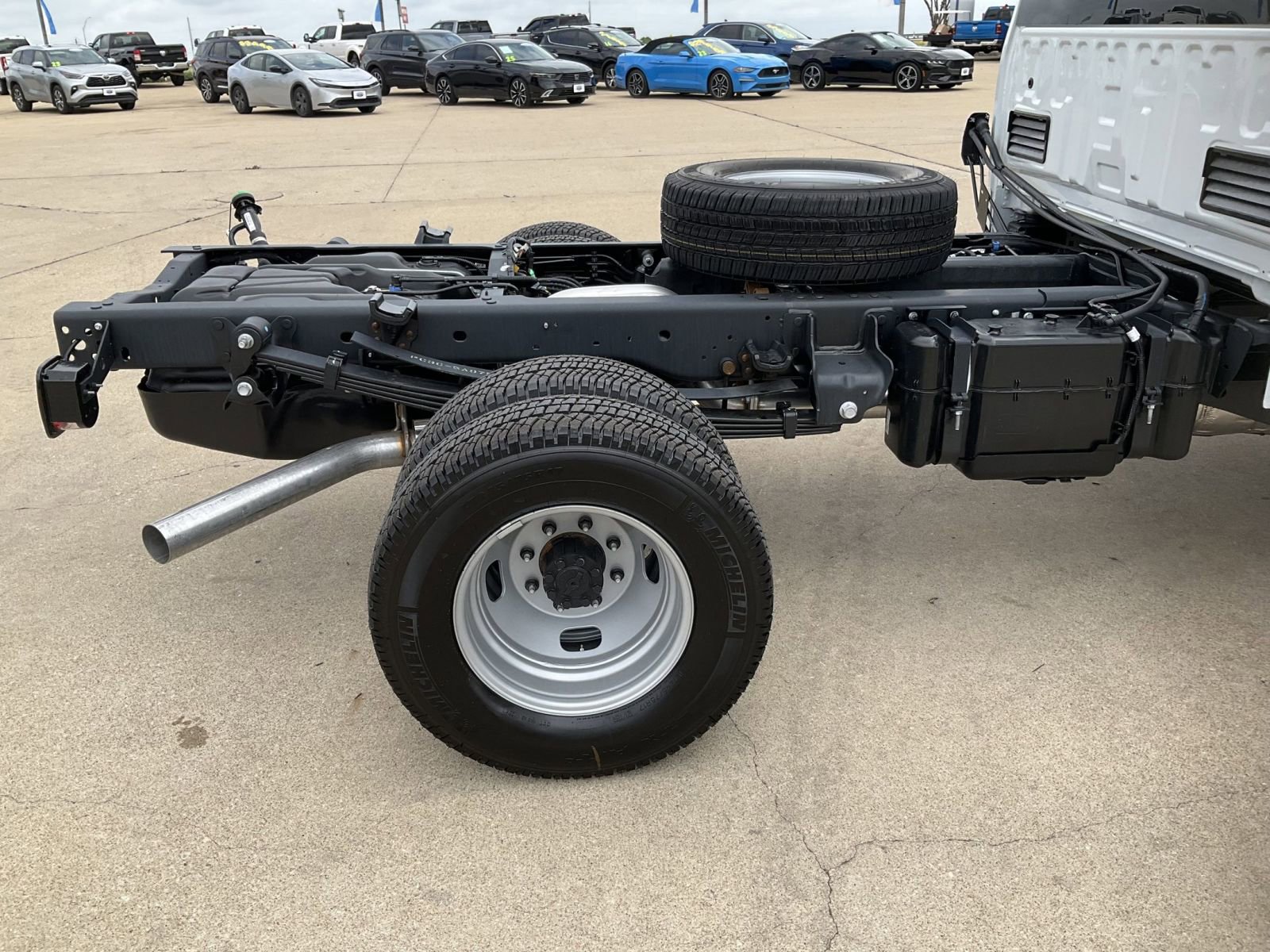 2025 Ford F-350 XL photo 13