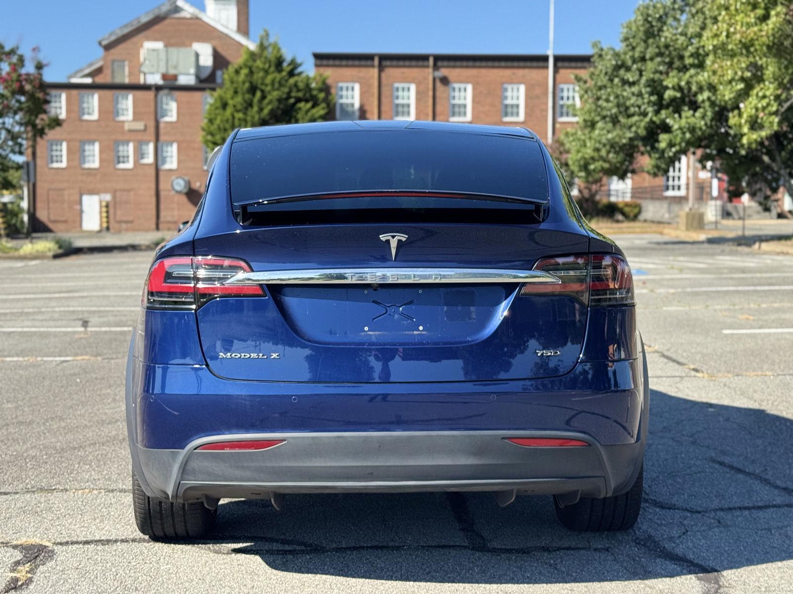 2018 Tesla Model X 75D photo 6