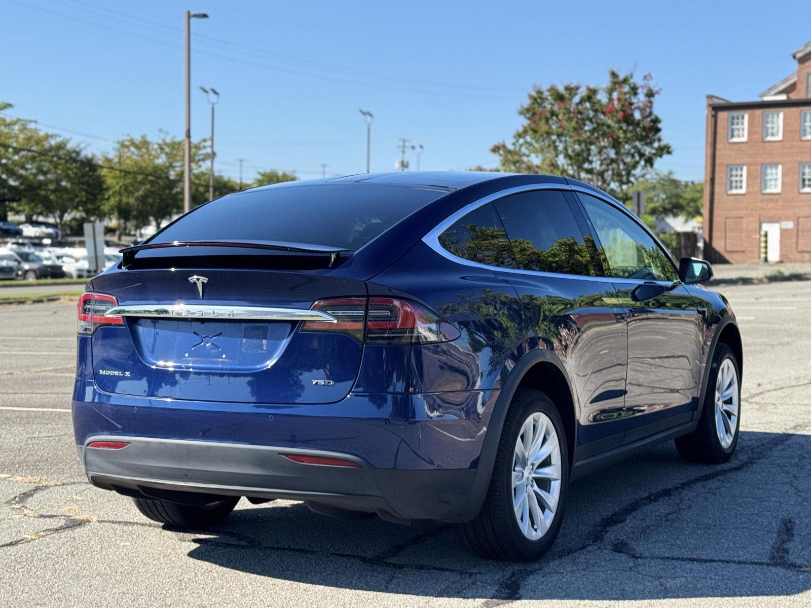 2018 Tesla Model X 75D photo 7