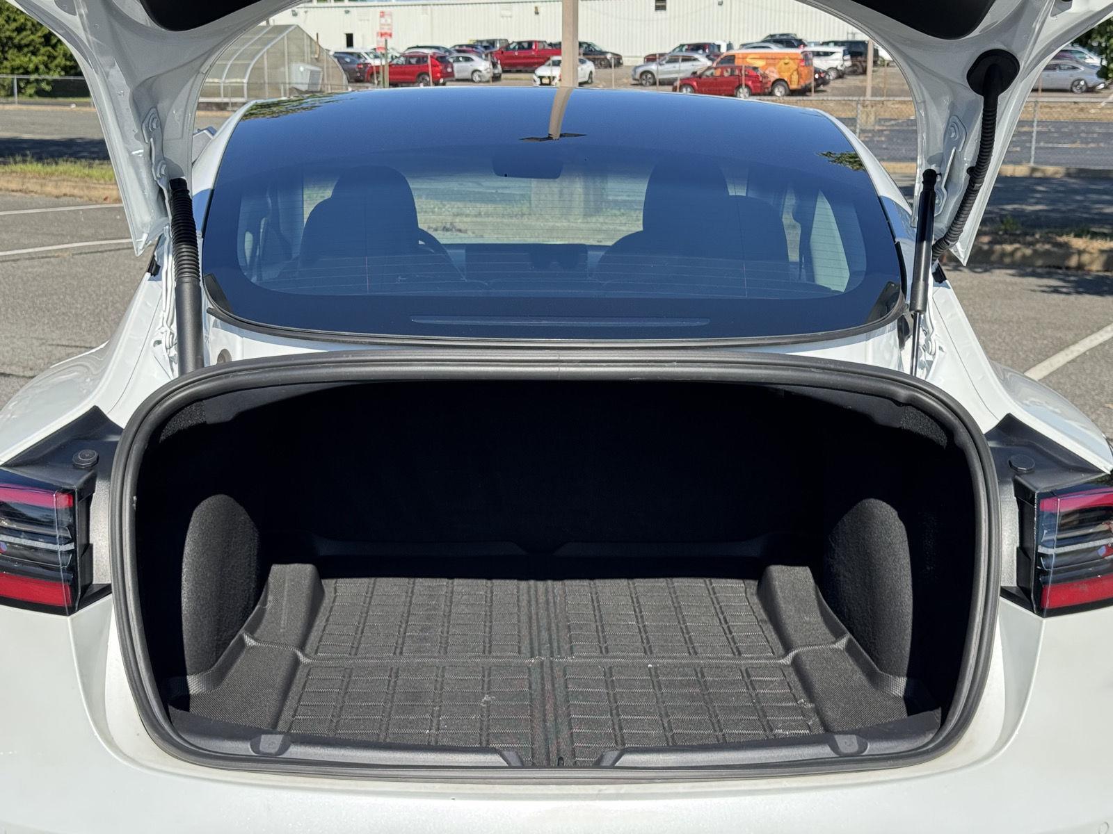 2021 Tesla Model 3 Long Range photo 19