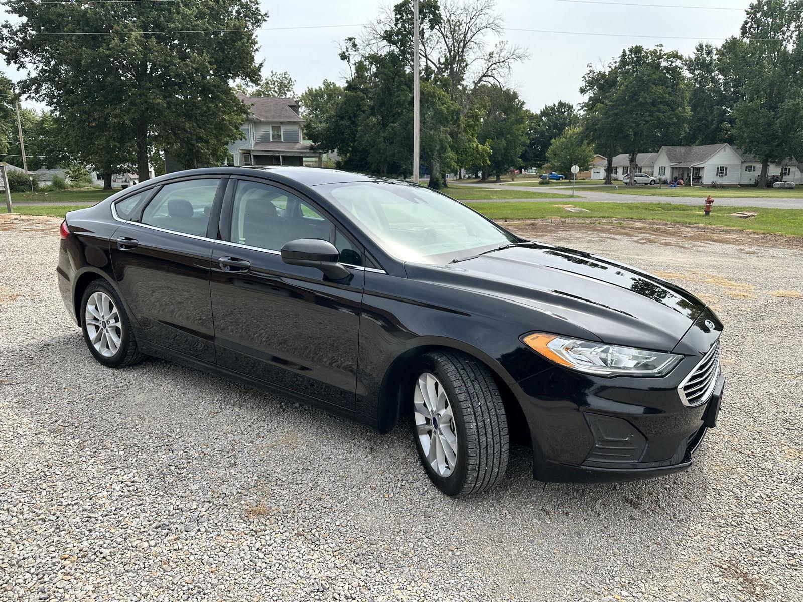 2020 Ford Fusion Hybrid SE photo 5
