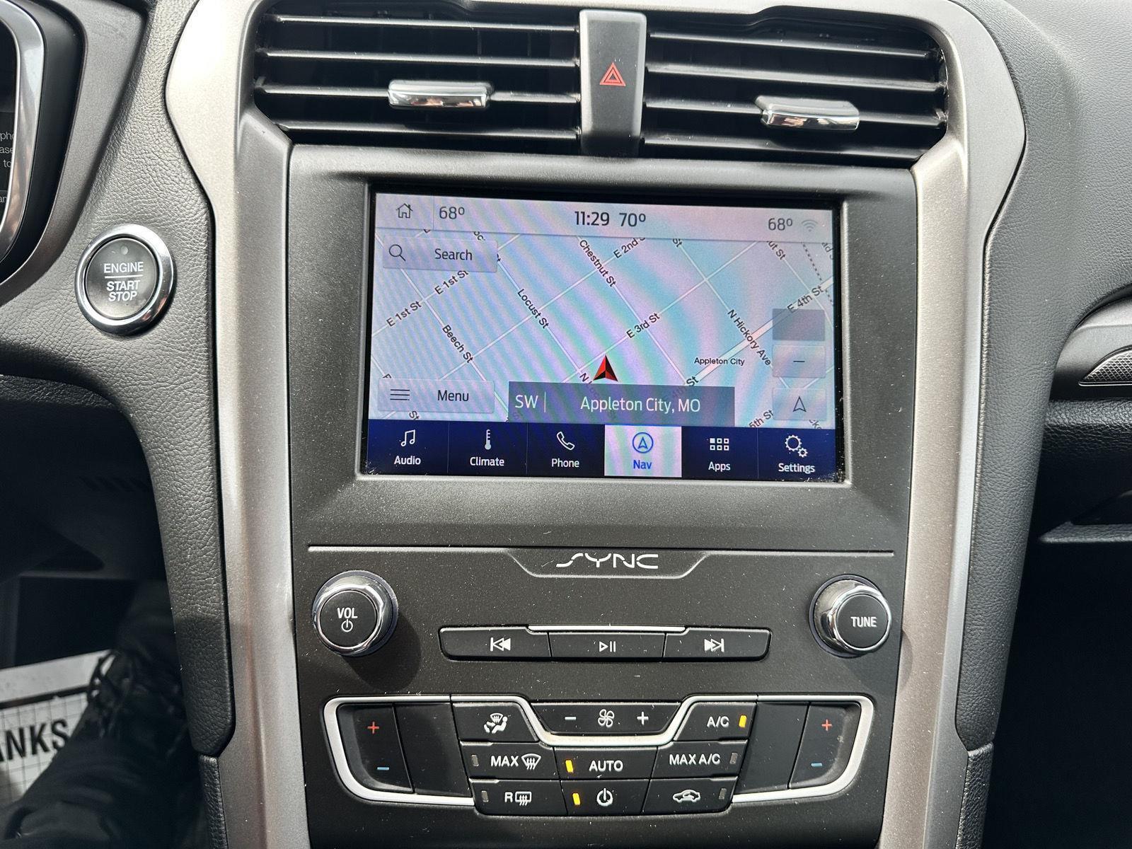 2020 Ford Fusion Hybrid SE photo 33
