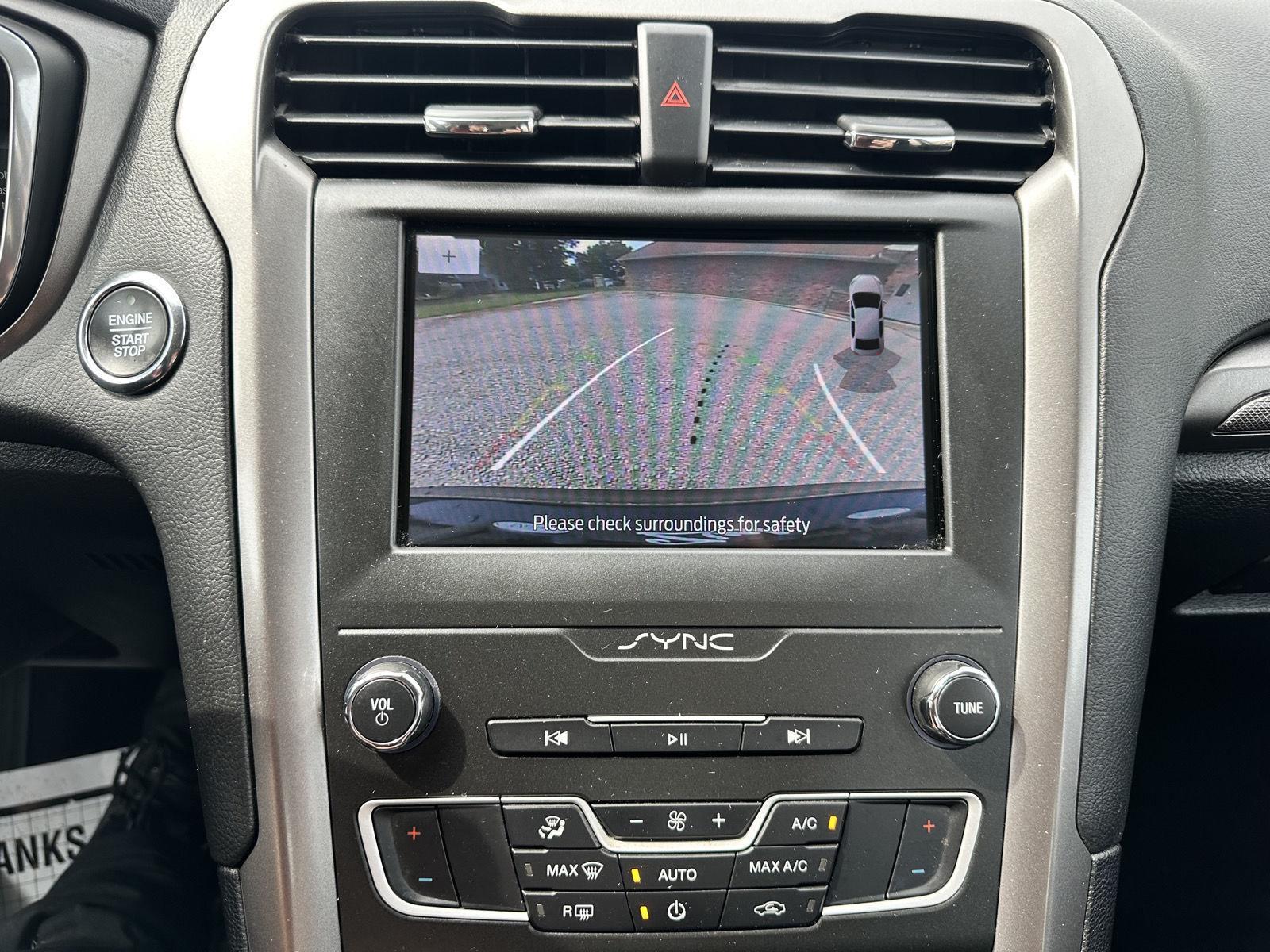 2020 Ford Fusion Hybrid SE photo 34
