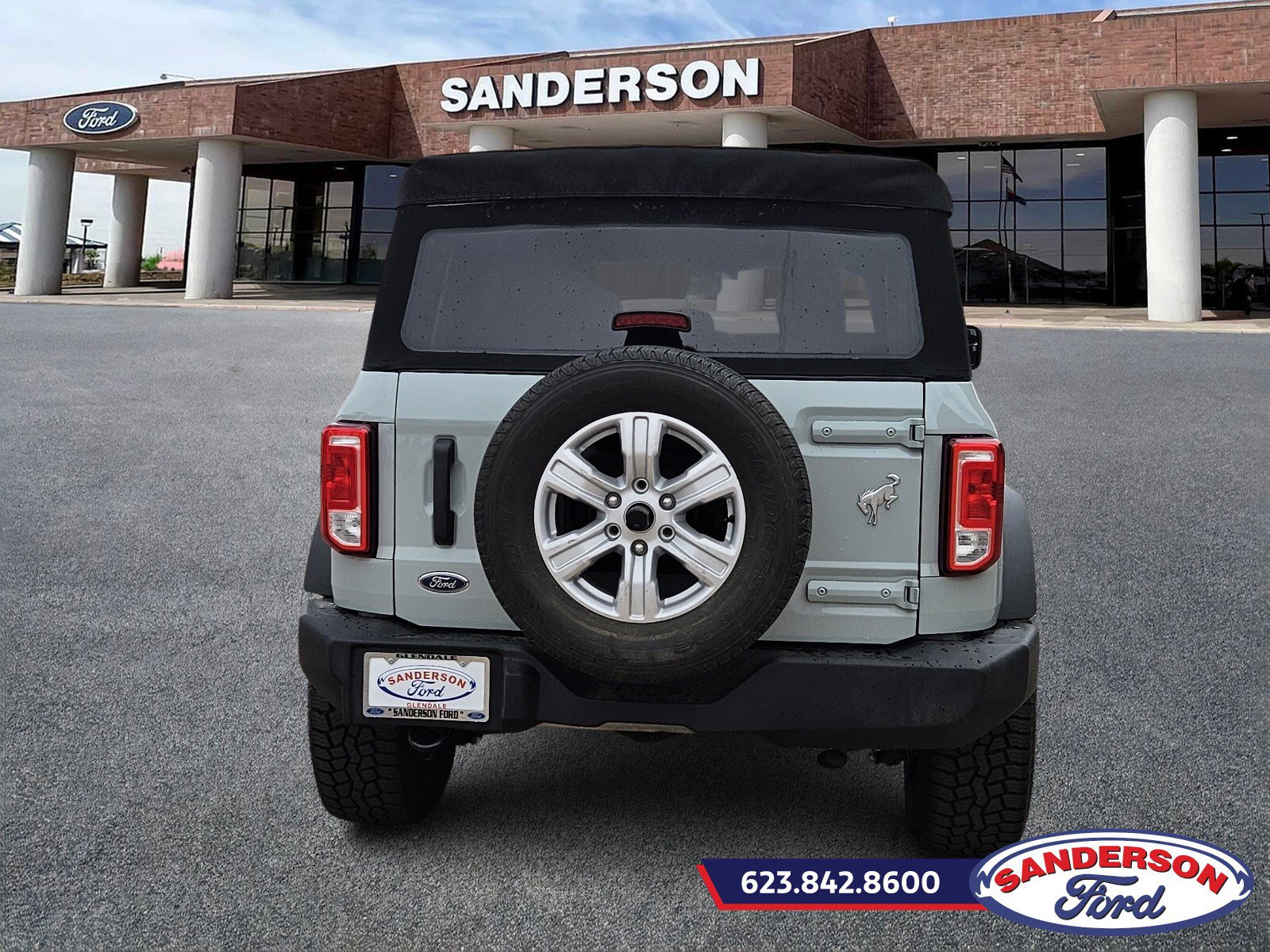 2022 Ford Bronco Base photo 4