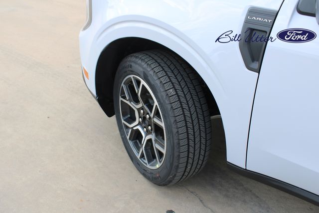 2025 Ford Maverick Lariat photo 4
