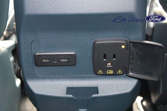 2025 Ford Maverick Lariat photo 9