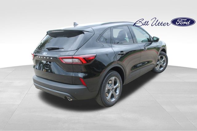 2025 Ford Escape ST-Line photo 3